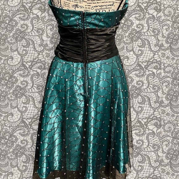 Blue-Green Vintage Party Dress w/ Mesh Tulle Overlay - Picture 3 of 7